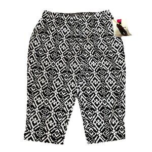 Women With Control 86/14 Pull On Capris Pedal Pusher Size L Black Aztec A275987